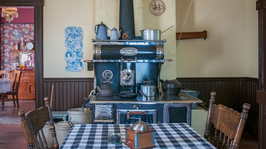 The kitchen table and stove