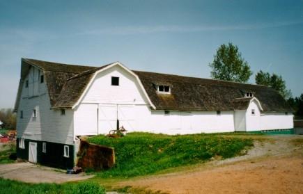 Hillside Farm, Large Gambrel Barn